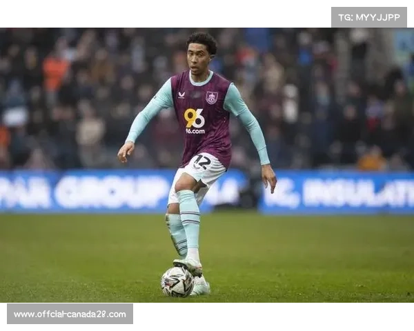 汉弗莱斯门线解围，力保伯恩利客场拿走一分